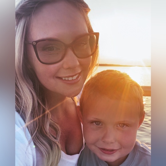 Meet your Posher, Lauren - Picture 17 of 17